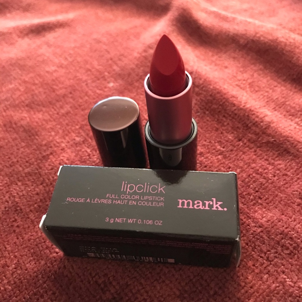 Assorted Avon lipsticks